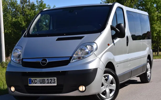 samochody osobowe Opel Vivaro cena 43700 przebieg: 253000, rok produkcji 2009 z Lesko